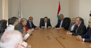 Minister-Wael-Abou-Faour-Meets-a-Delegation-of-Doctors[1]
